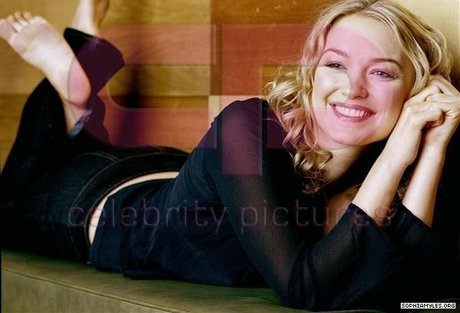 Sophia Myles sexy star img