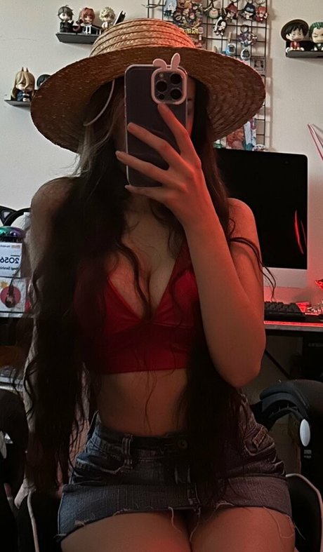 Delusionalsh0ne hot pornstar image