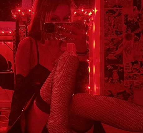 Delusionalsh0ne beautiful pornstar photo