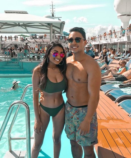 Zia Natasha Lehman perfect star img