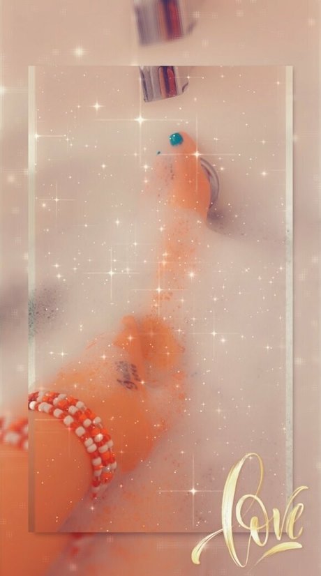 20 years old onlyfans hot sexy photos