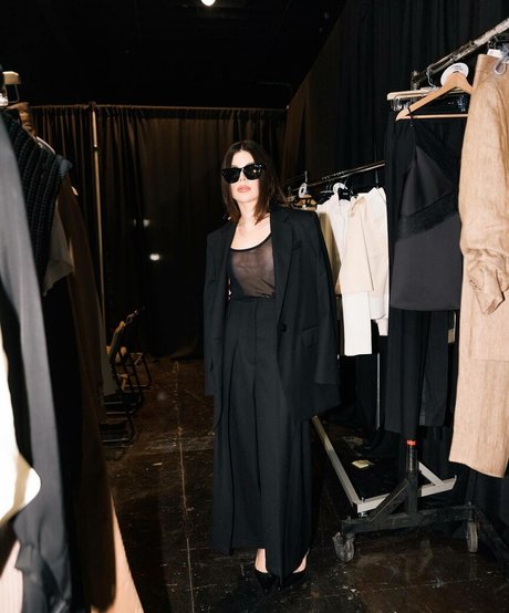 GKay high quality actress photos