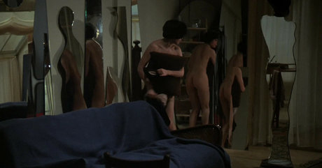 Juliette Binoche erotic model img