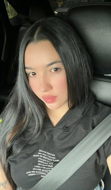 newmeggy pornstar pretty photo