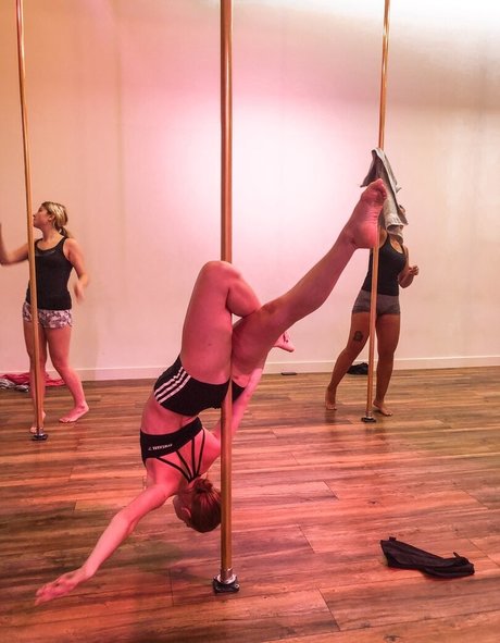 beach blowjob onlyfans hot naked picture