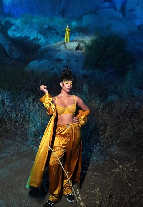 Lilly Singh model sexy picture