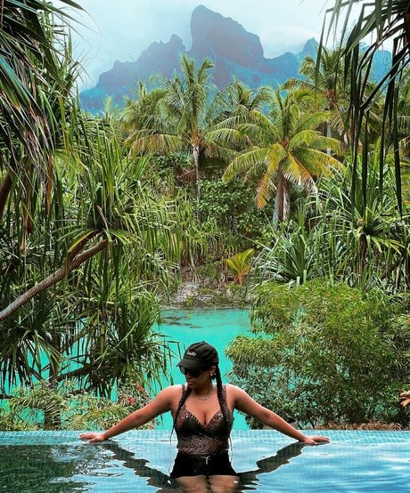 milf pregnant onlyfans exclusive picture