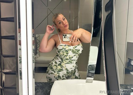 ryleerabbit Profile Pic