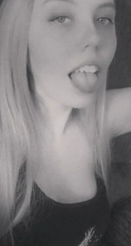 midget naked onlyfans top photo