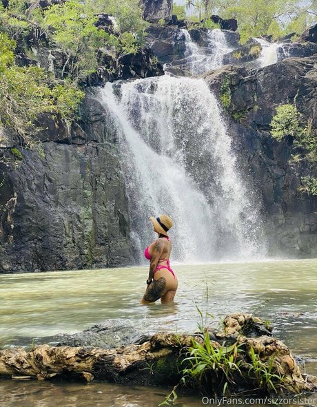 redhead pawg onlyfans sexy nude pic