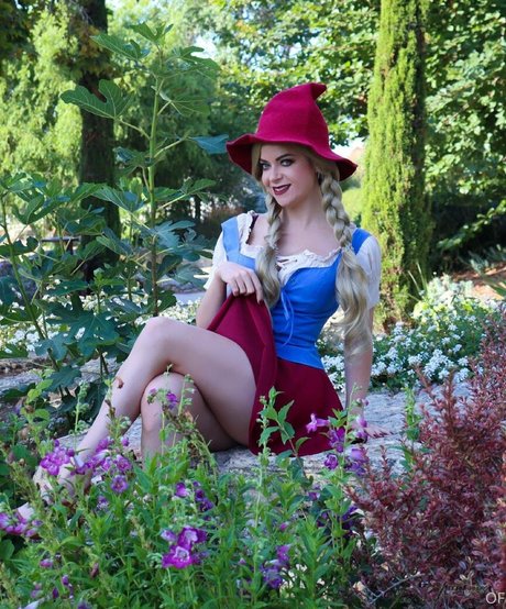 Meganrandom pornstar picture