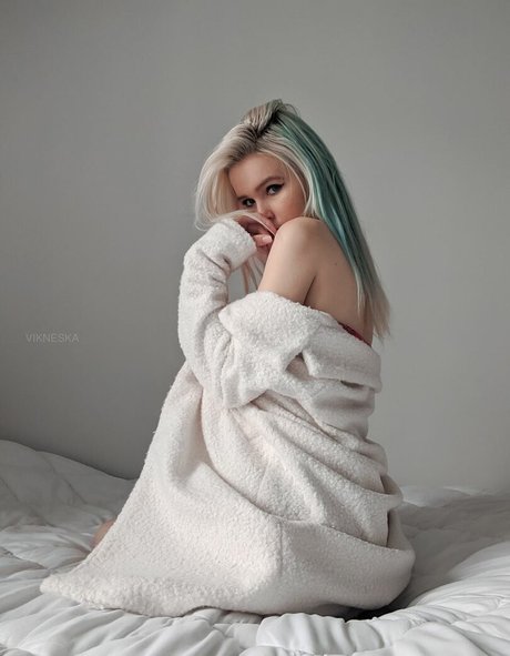 Vikneska actress picture