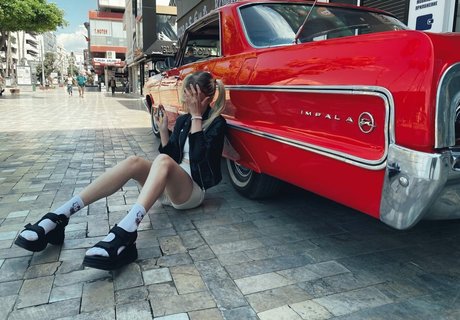 curvy shemale onlyfans art porn photo