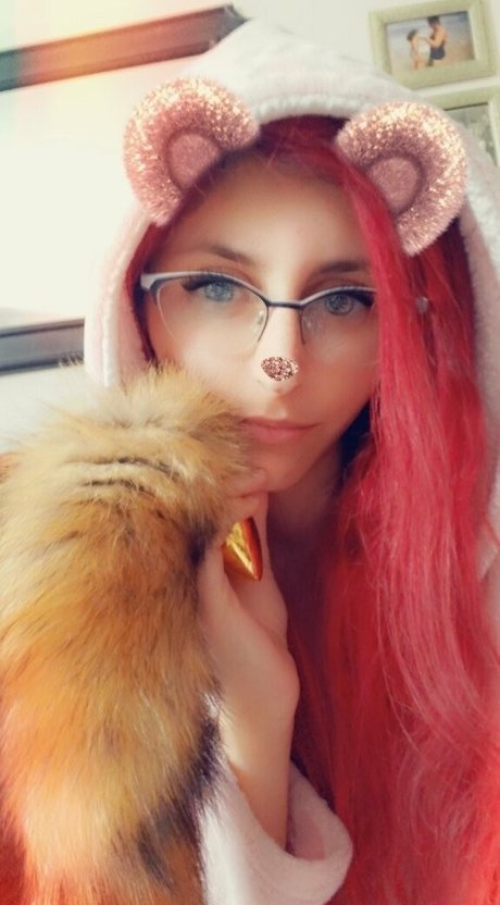 littleeevee66 pretty pornstar img