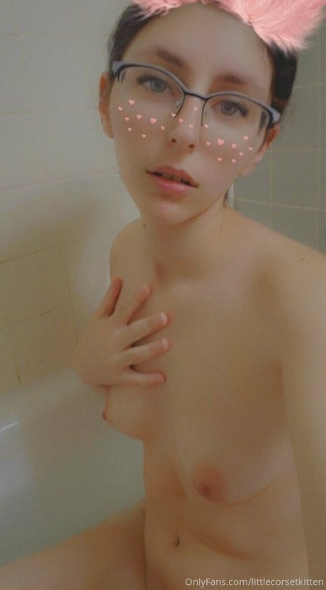 littleeevee66 model sex galleries