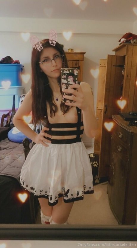 littleeevee66 hot star img