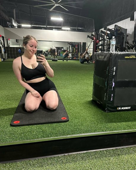 porcelainpiggiesff pornstar exclusive gallery