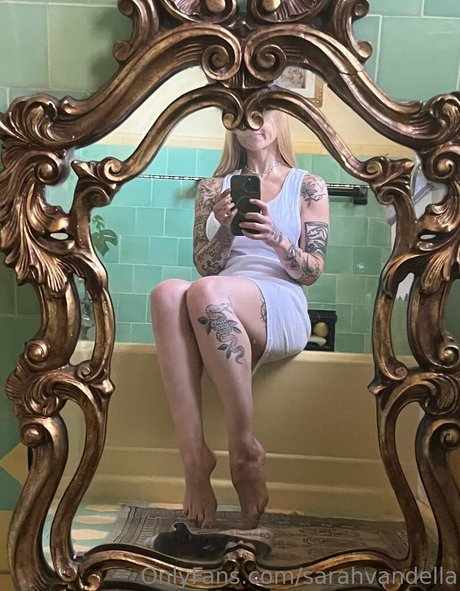 Sarahvandella pornographic model galleries