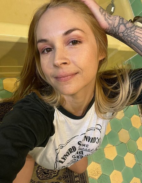 Sarahvandella xxx pornstar images