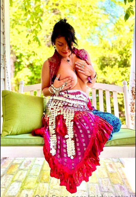 midwestkali beautiful model photo