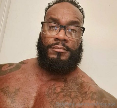 tattooed onlyfans hot nude img