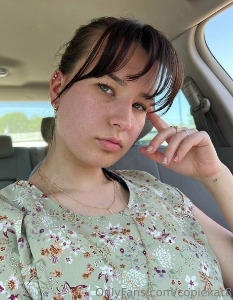 copiekat8 model sexy pic