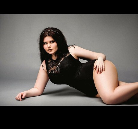 striptease onlyfans free nude images