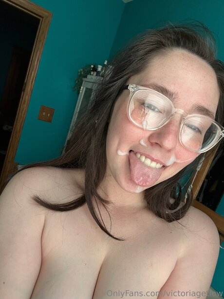Victoriagetlow pornstar erotic img