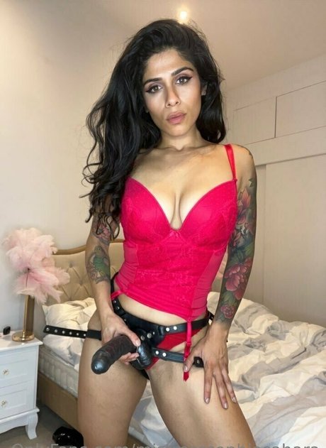 mistresssophiasahara naked star gallery