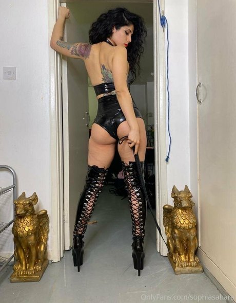 tattooed onlyfans perfect pic