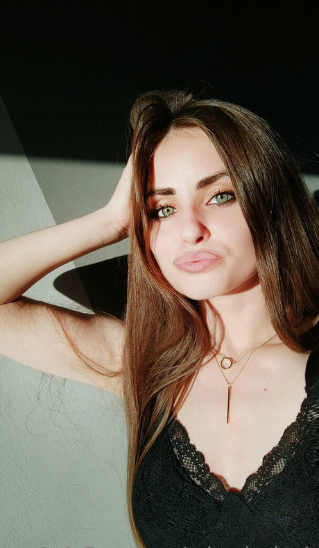 miracle leah actress picture