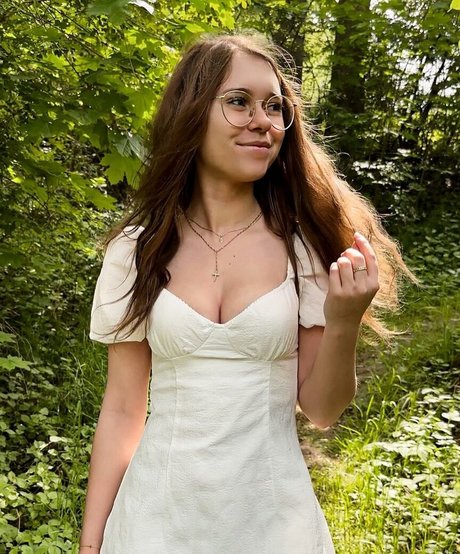 Anna Kauer hd model gallery