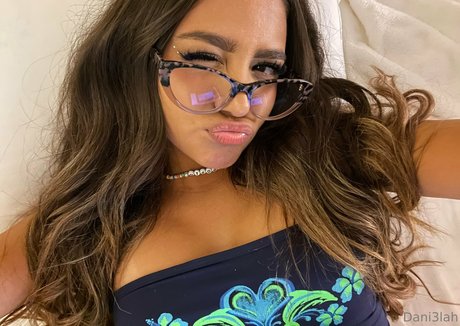 dani3lah pornstar erotic pictures