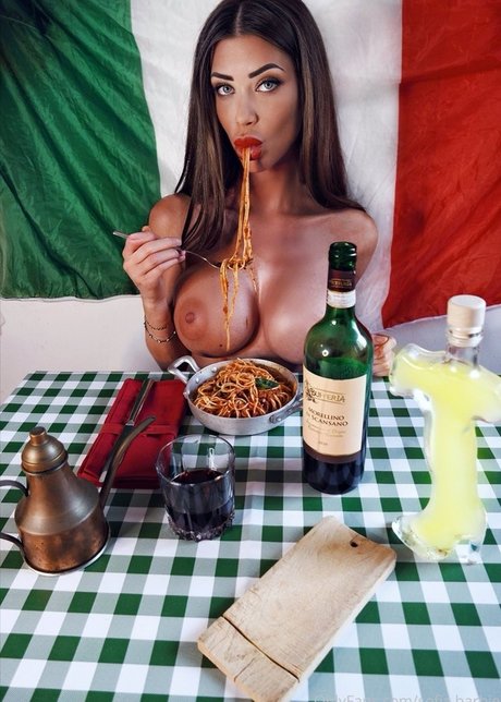 Sofia Barbieri nude model photo