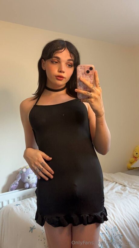 angele mhr naked model photo