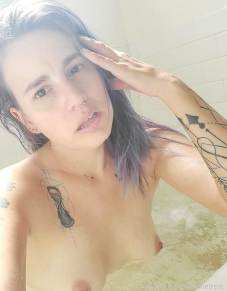 petitetreat_ pornstar beautiful images