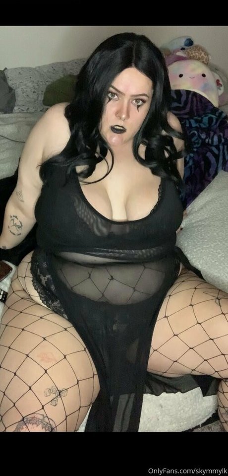 skymmylkfree hd pornstar image