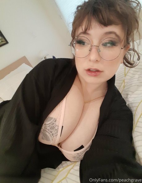 grraves nice actress pic