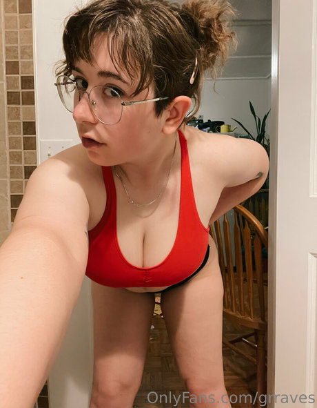 grraves adult model pictures