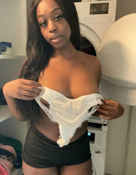 itskeishabrooks star hot photos