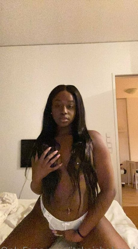 itskeishabrooks star beautiful photo