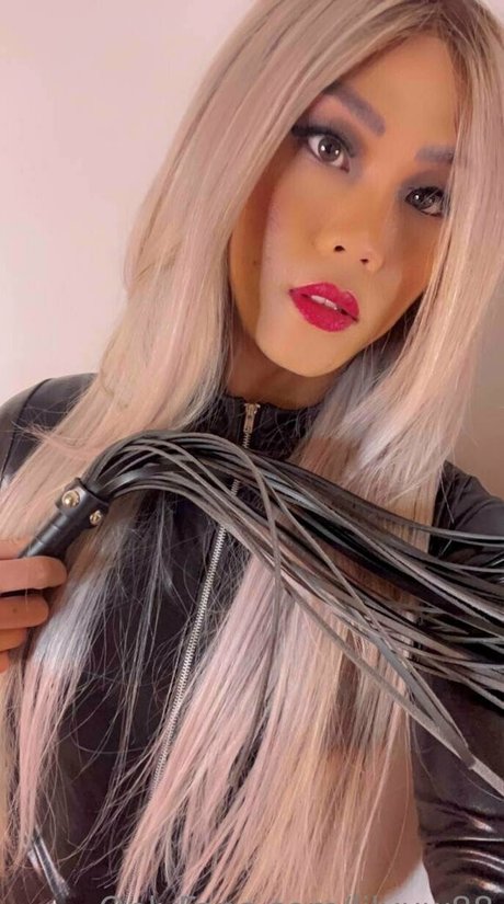 asian brunette onlyfans perfect img