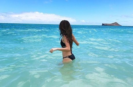 Merrell Twins sex actress pics