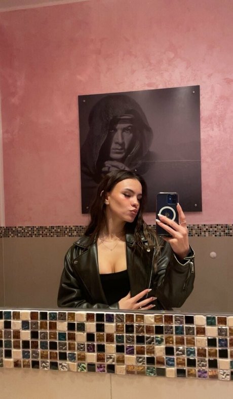 luna gracee art actress pic