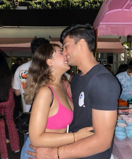 tvishagulatii sexy actress img