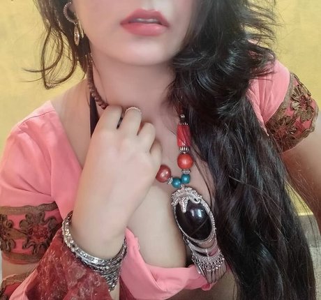 Maya Diba erotic pornstar pic