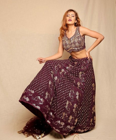 Akshita Dutta art model pictures