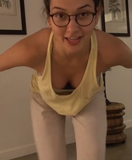 Geovanna Antoinette star pornographic image