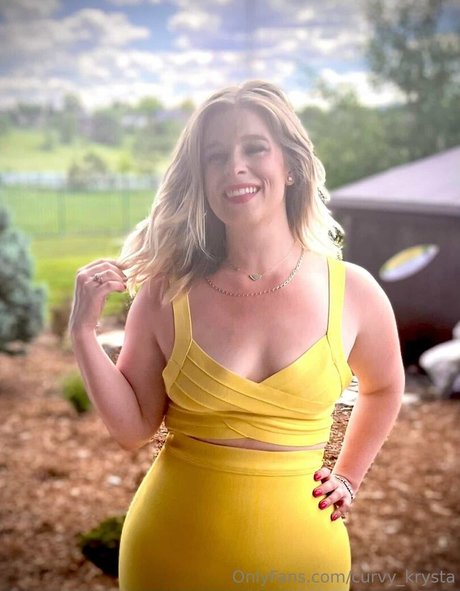 Curvy Krysta pornstar naked pics