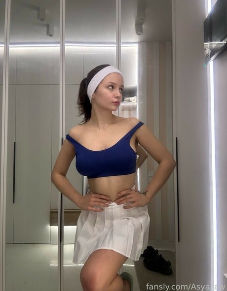 Asya aw model nude pics